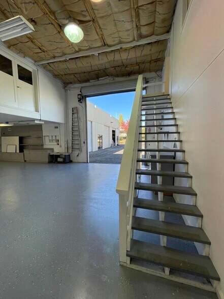More Photos Of 1925 Francisco Blvd E, San Rafael Light Manufacturing For Lease