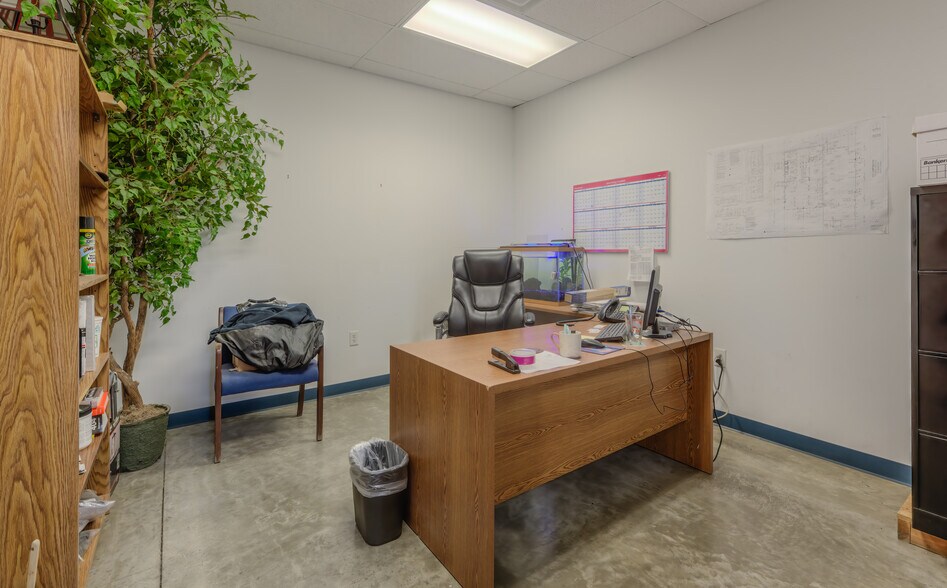 More Photos Of 1399 Horizon Ave, Lafayette Research And Development For Sale