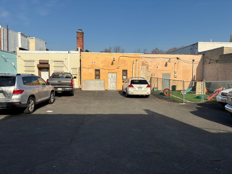 More Photos Of 52 W Chelten Ave, Philadelphia Storefront Retail Office For Sale