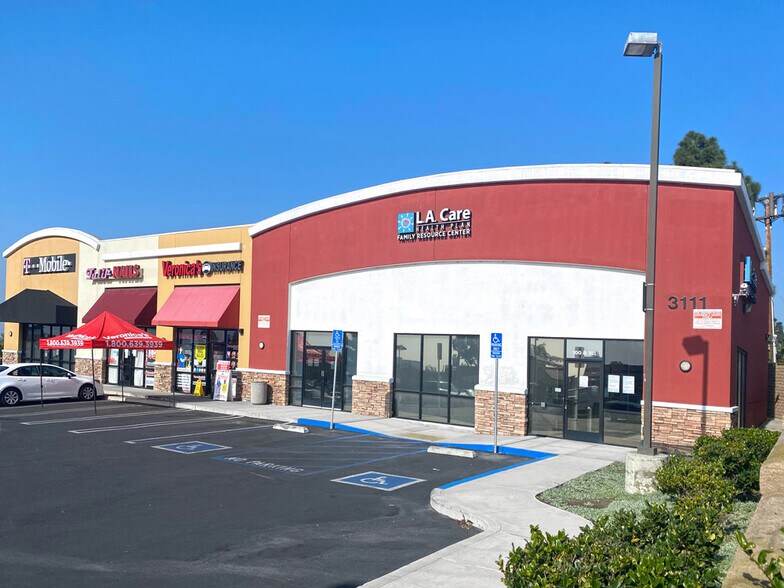 More Photos Of 3111 W Century Blvd, Inglewood Storefront For Lease