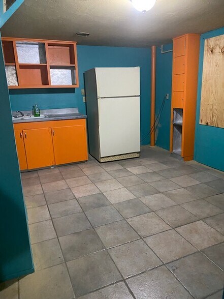 More Photos Of 2619 N Stone Ave, Tucson Freestanding For Lease