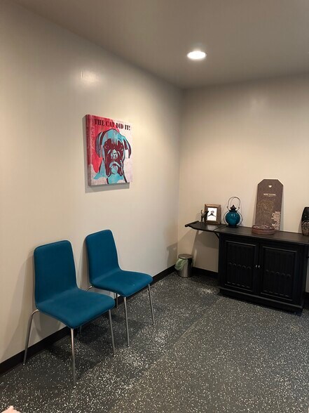 More Photos Of 2827 S 2300 E, Salt Lake City Storefront For Sale