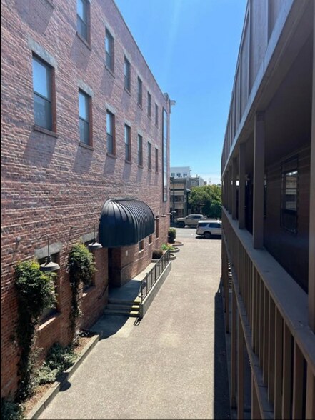 More Photos Of 317 2nd St, Eureka Office For Lease