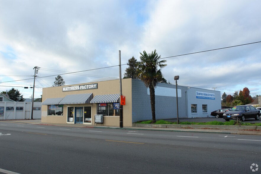 More Photos Of 1005 Water St, Santa Cruz Freestanding For Lease