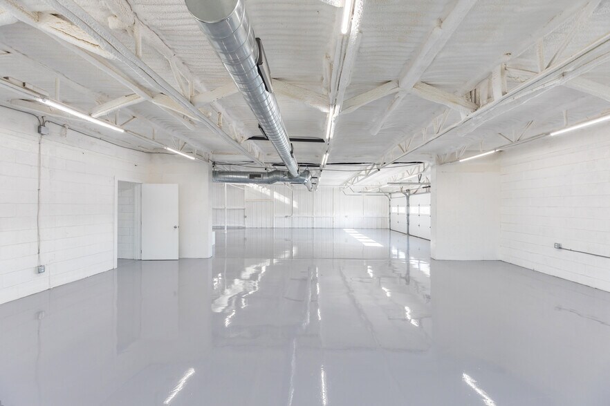 More Photos Of 769 Arnold Blvd, Abilene Flex For Sale