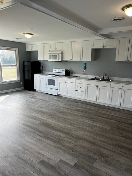 More Photos Of 4738 Lake Wilson Rd N, Elm City Sports And Entertainment For Lease