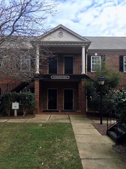 More Photos Of 123 Kingston Dr, Chapel Hill Loft Creative Space For Lease