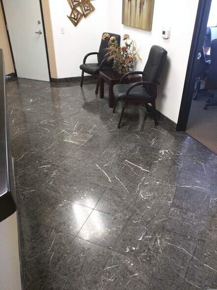 More Photos Of 8867 W Flamingo Rd, Las Vegas Office For Sale