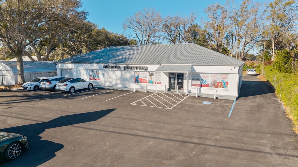 More Photos Of 17510 N US Highway 41, Lutz Storefront Retail Office For Sale