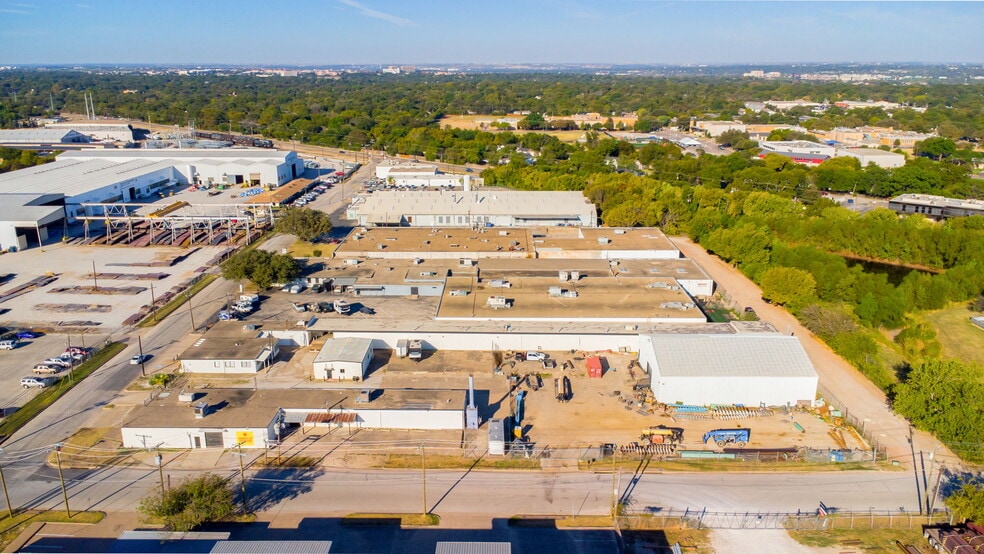 More Photos Of 2930 W Pafford St, Fort Worth Unknown For Lease