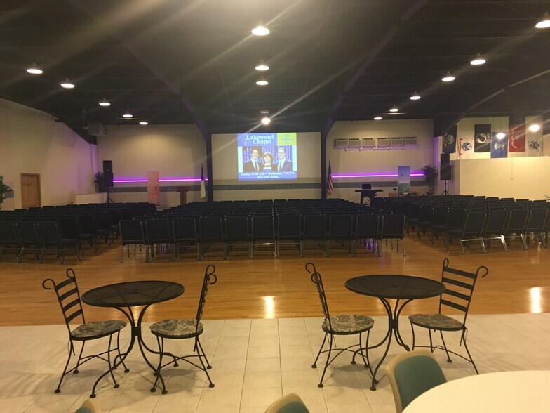 More Photos Of 1307 E Palatine Rd, Arlington Heights Religious Facility For Sale