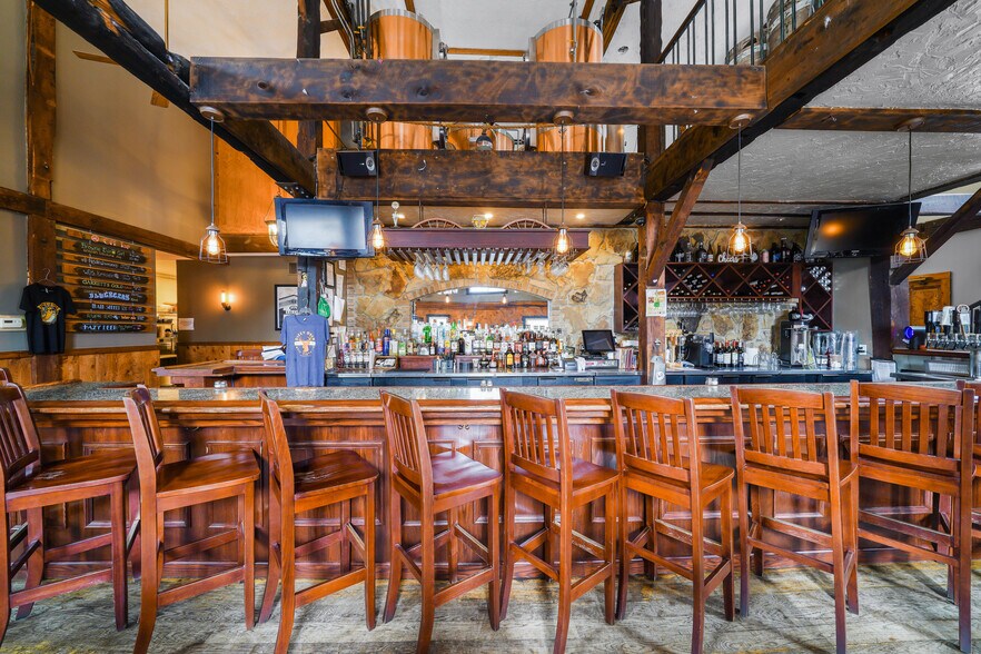 More Photos Of 8148 Main St, Garrettsville Restaurant For Sale