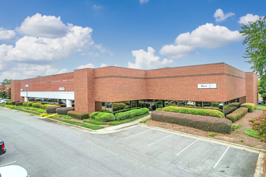 More Photos Of 14201 S Lakes Dr, Charlotte Unknown For Lease