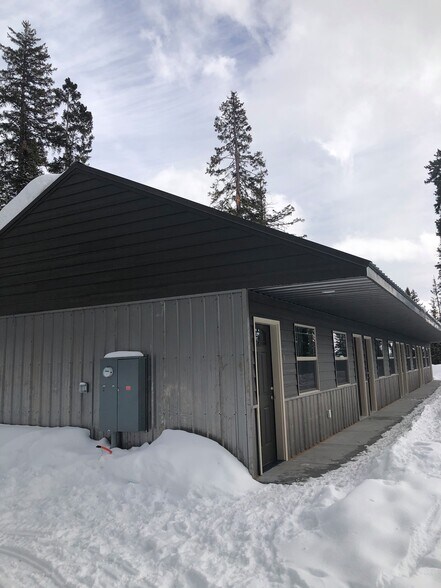More Photos Of 21221 Baron Lake Dr, Cedaredge Hotel For Sale