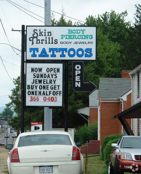 More Photos Of 5005 Williamson Rd NW, Roanoke Freestanding For Sale