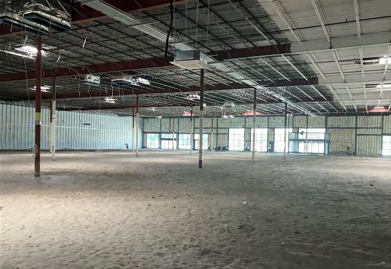 More Photos Of 3030 E Semoran Blvd, Apopka Supermarket For Lease