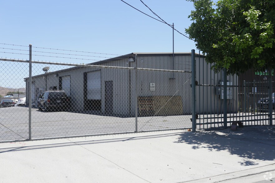 Primary Photo Of 15151 Boyle Ave, Fontana Warehouse For Lease