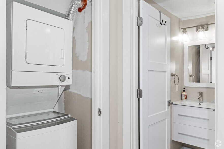 More Photos Of 1414 Pennsylvania Ave SE, Washington Apartments For Sale