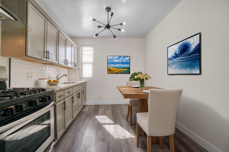 More Photos Of 10329 S Inglewood Ave, Inglewood Apartments For Sale
