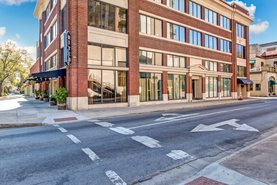 More Photos Of 300 Drayton St, Savannah Office Residential For Sale
