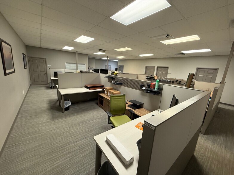 More Photos Of 389 Commerce Pky, Rockledge Medical For Lease