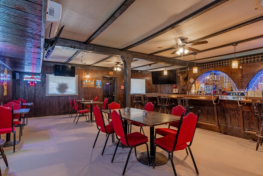 More Photos Of 8575 S Avenue 40 E, Tacna General Retail For Sale