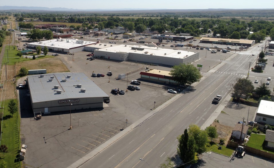 514 E Pershing Ave Riverton Wy 82501 Freestanding For Sale