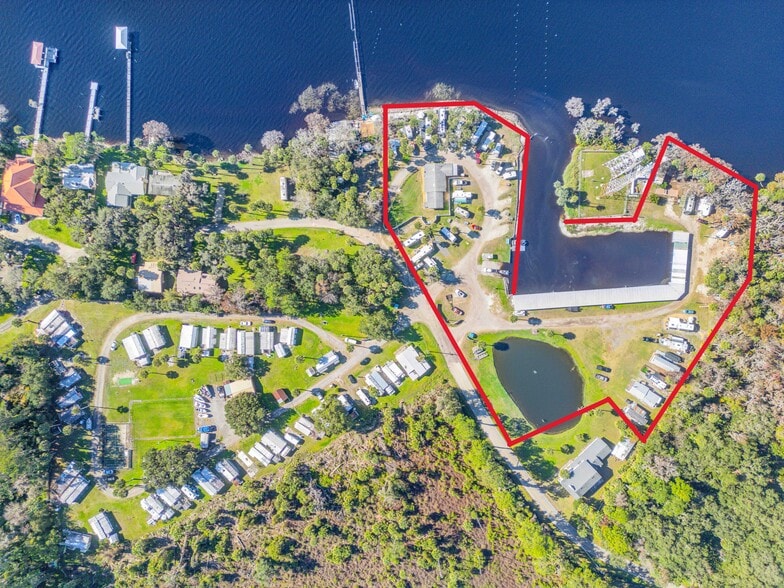 More Photos Of 1600 Lake George Rd, Seville Marina For Sale