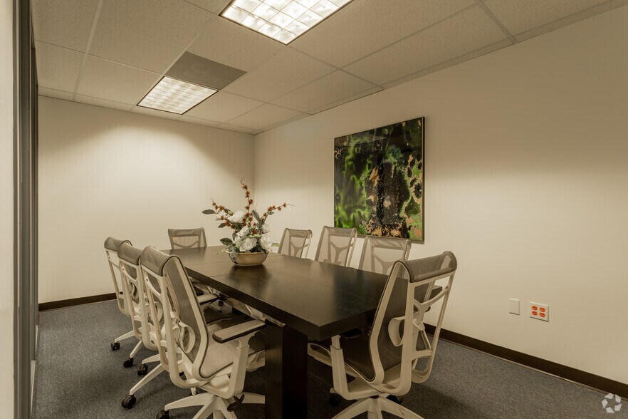 More Photos Of 415 Huntington Dr, San Marino Loft Creative Space For Lease