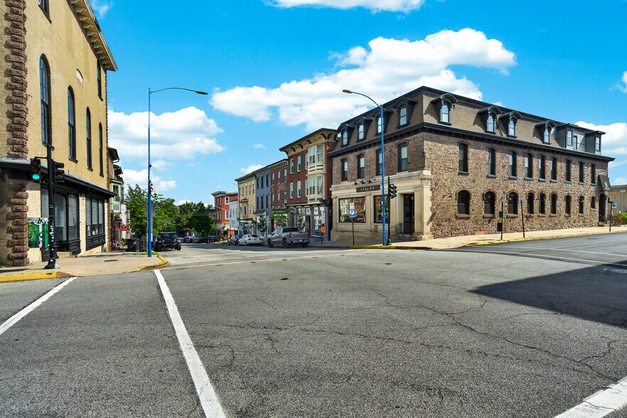 More Photos Of 27 S Main St, Phoenixville Storefront Retail Residential For Lease