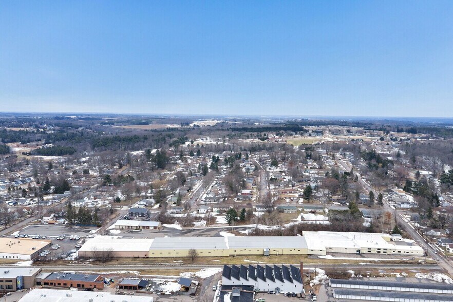 More Photos Of 930 Single Ave, Wausau Manufacturing For Lease