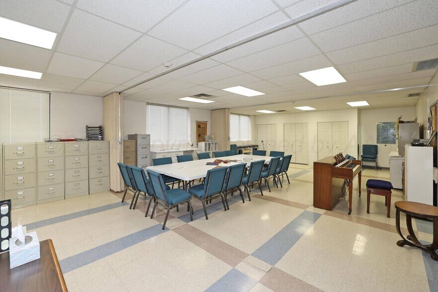 More Photos Of 4714 NW 4th Ave, Amarillo Religious Facility For Sale