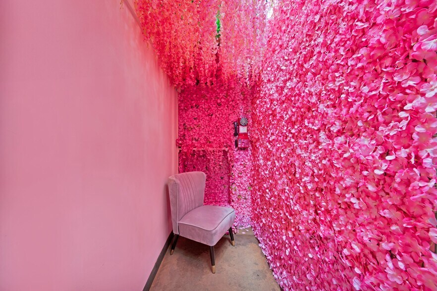 More Photos Of 1517 E Las Olas Blvd, Fort Lauderdale Bar For Lease