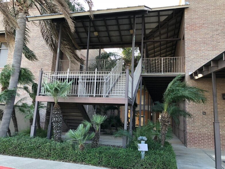 More Photos Of 4101 S Shary Rd, Mission Office For Lease