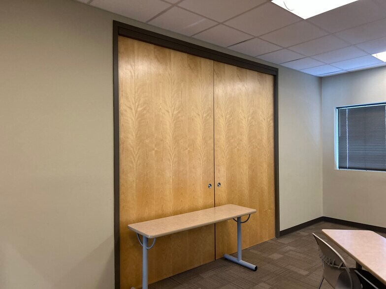 More Photos Of 310 Billingsly Ct, Franklin Medical For Sale