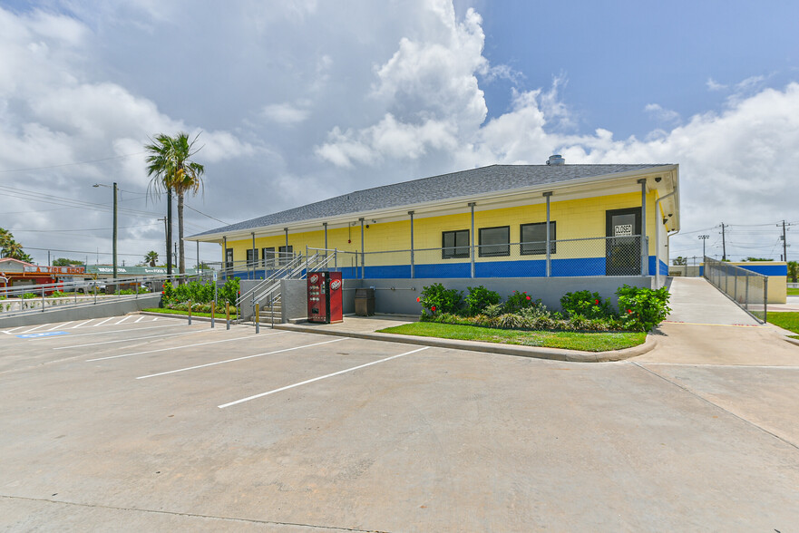 Primary Photo Of 5717 Stewart Rd, Galveston General Retail For Sale