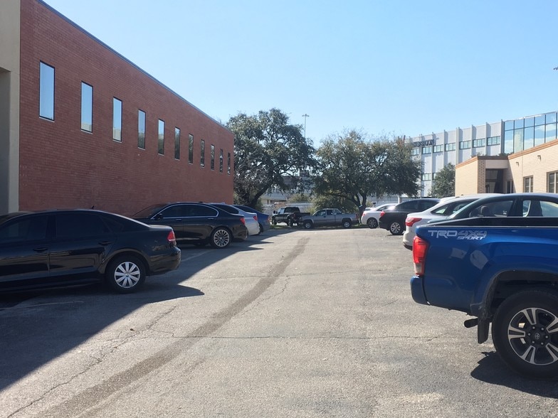 More Photos Of 1314 Lake St, Fort Worth Office For Lease