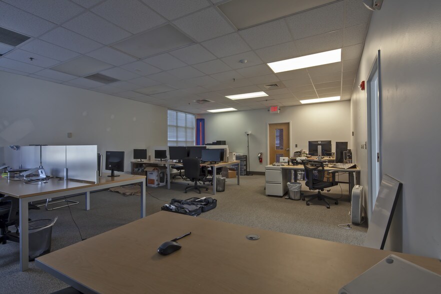 More Photos Of 505 W Franklin St, Chapel Hill Office For Lease