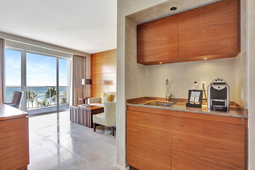 More Photos Of 45 NE 21st Ave, Deerfield Beach Hotel For Sale