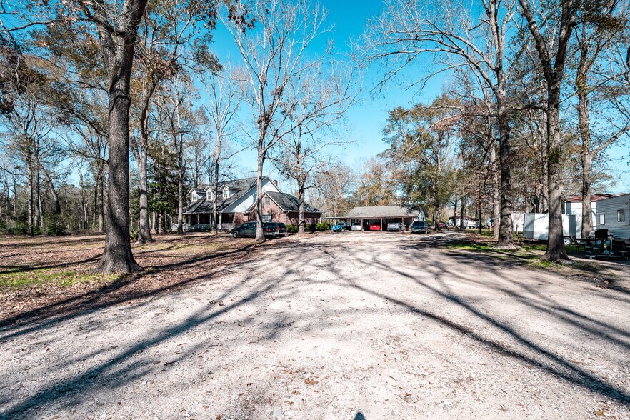 More Photos Of 19135 FM 1485, New Caney Trailer Camper Park For Sale