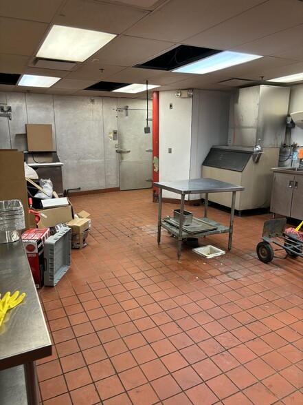 More Photos Of 310 Court Ave, Des Moines Restaurant For Sale