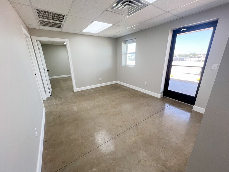 More Photos Of 4713 County Road 128, Midland Warehouse For Lease