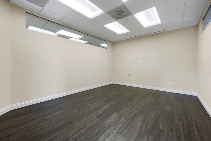 More Photos Of 950 Boardwalk, San Marcos Office For Sale