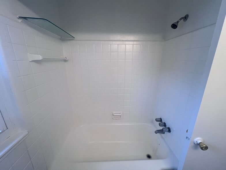 More Photos Of 20351 E 8 Mile Rd, Saint Clair Shores Multifamily For Sale