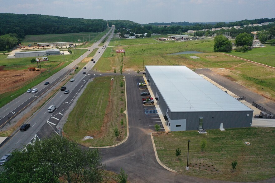 More Photos Of 5150 Memorial Pky NW, Huntsville Flex For Lease