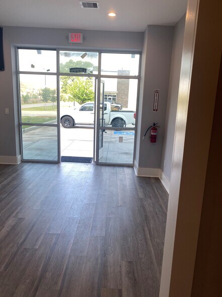 More Photos Of 19980 Franz Rd, Katy Warehouse For Lease