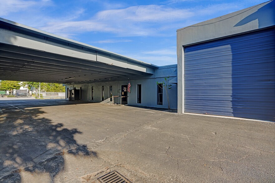 More Photos Of 12050 NE 14th Ave, Miami Warehouse For Lease