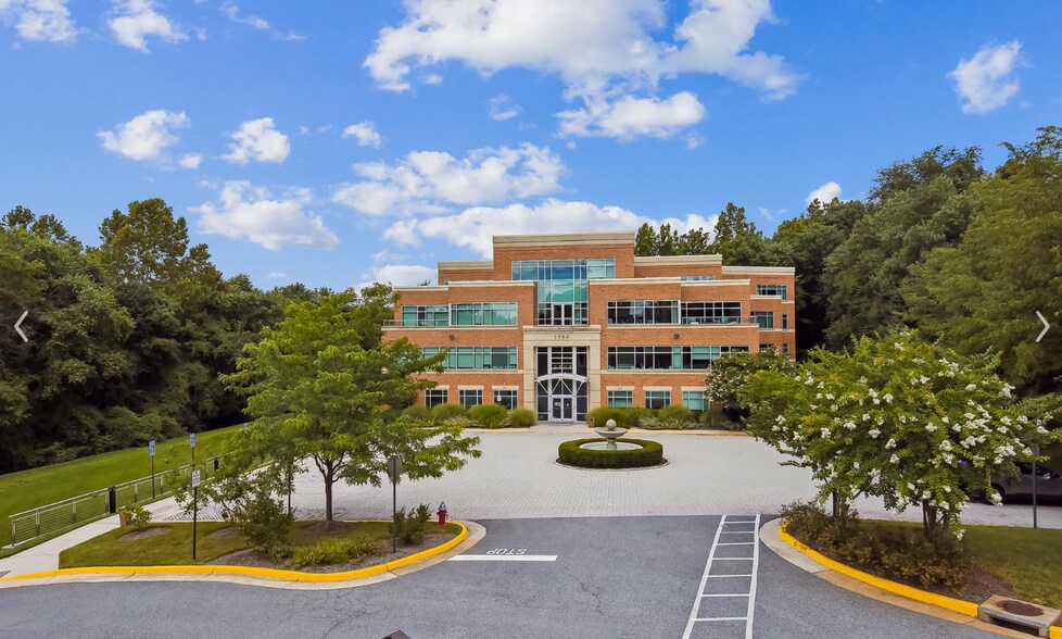 More Photos Of 1984 Isaac Newton Sq W, Reston Office For Lease