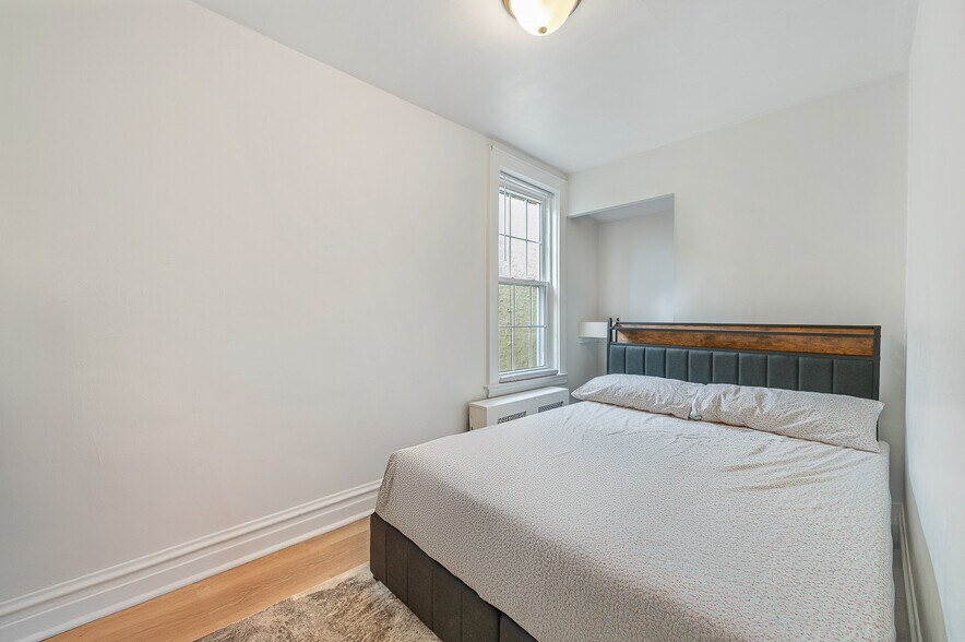 More Photos Of 2814 47th St, Astoria Apartments For Sale