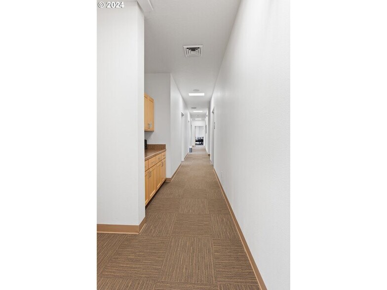More Photos Of 1445 8th St, Florence Medical For Sale